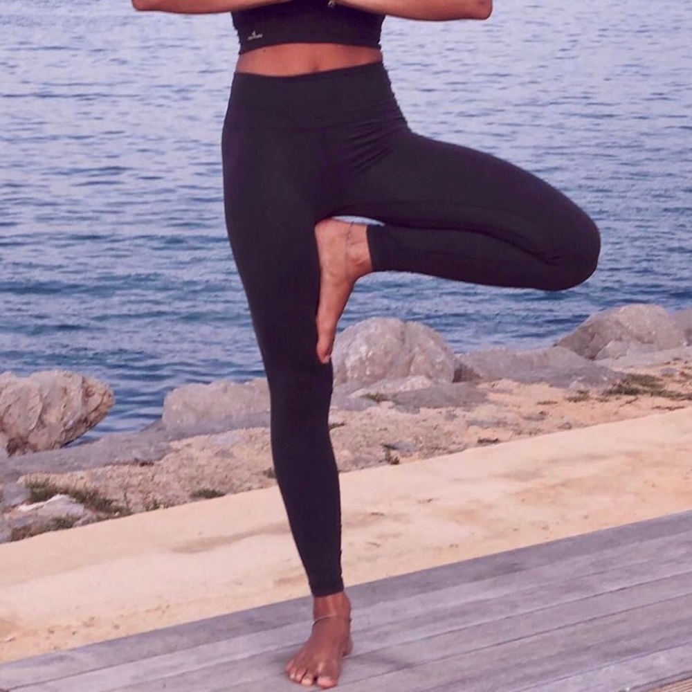 NWT High waisted leggings size 2 black